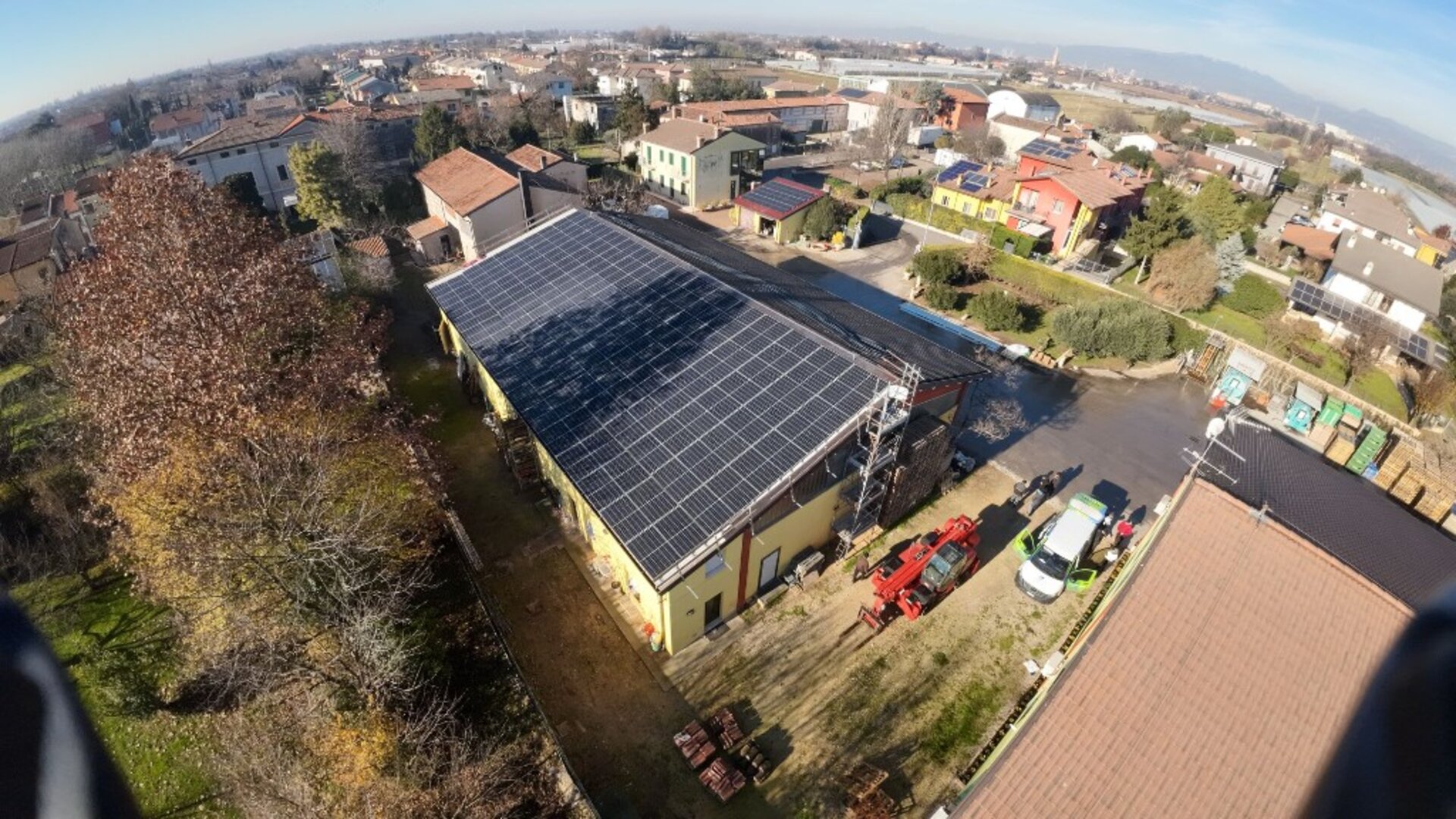 Impianto fotovoltaico industriale su capannone in Emilia-Romagna